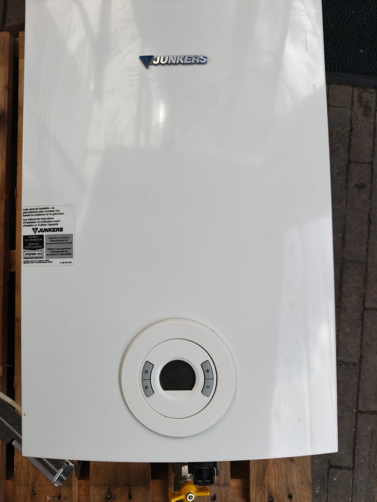 Junkers warmwatergeiser gas model hydrocompact WTD 18 AME 23, Ophalen, Aardgas, Geiser, Zo goed als nieuw