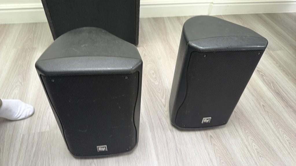 2 x electro voice zxa1 actief, Audio, Tv en Foto, Luidsprekerboxen, Ophalen, Zo goed als nieuw