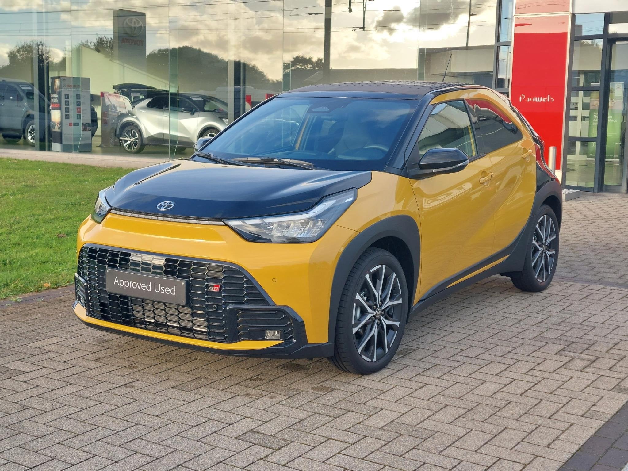 Toyota Aygo X GR Sport, Autos, Neuf, Achat, Jaune, 116 ch
