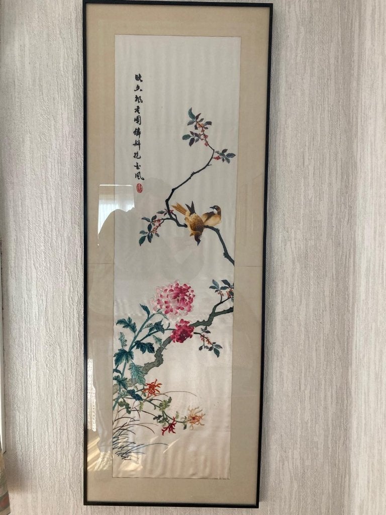 ingelijste wandpaneel met Chinees zijdeborduurwerk, Antiek en Kunst, China, Ophalen