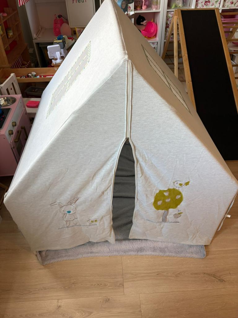 Tent uit stof, Ophalen, Zo goed als nieuw