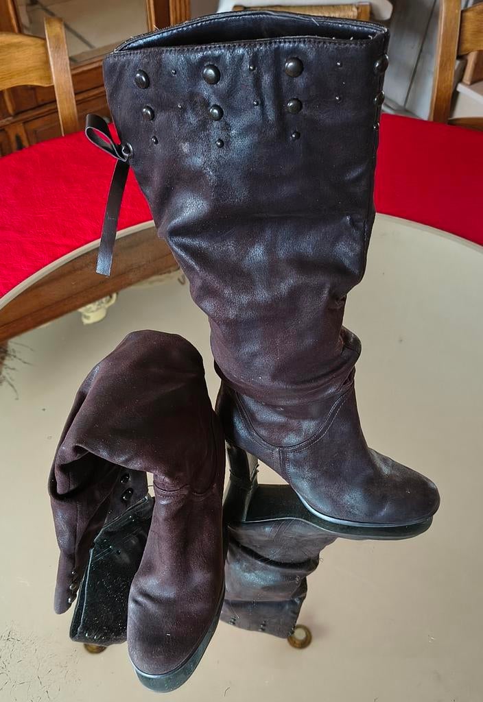 Mooie elegante nubuck lederen hoge lange laarzen maat 38, Kleding | Dames, Ophalen