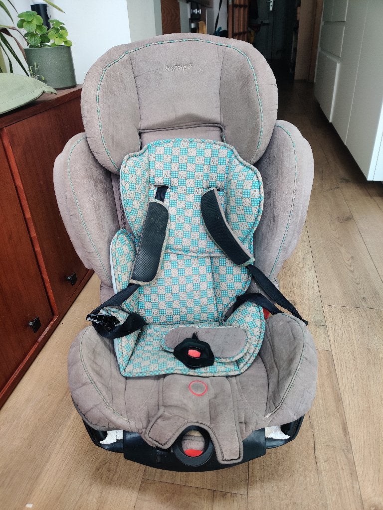 Hattou Autozit GR123 - Gratis!, Kinderen en Baby's, Autostoeltjes, Verstelbare rugleuning, 9 t/m 36 kg, Ophalen, Overige merken