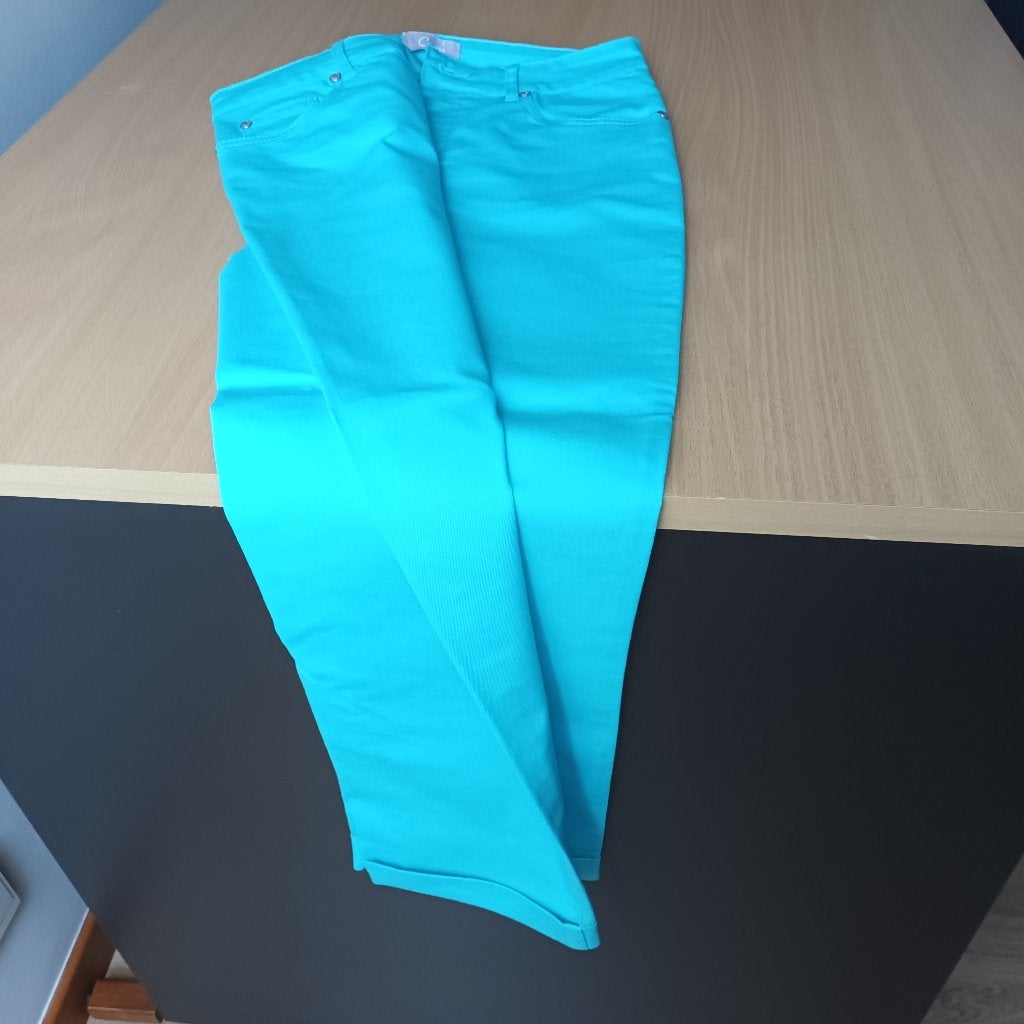 Pantalon femme 3/4, Vêtements | Femmes, Neuf, Trois-quarts, Taille 38/40 (M), Cassis Collection
