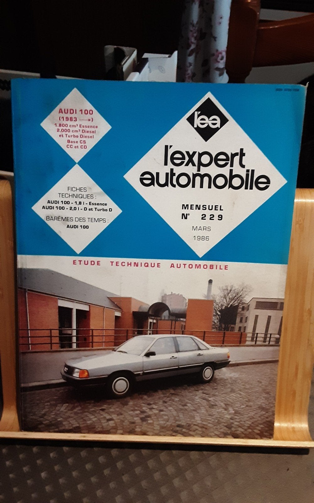 audi 100 l expert automobille, Boeken, Auto's | Boeken, Ophalen of Verzenden, Audi