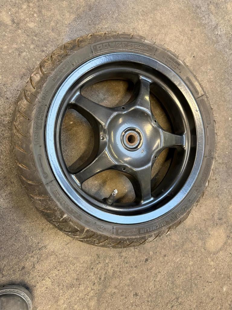 Uniek! Zwarte Yamaha Aerox 100cc Velgenset, Fietsen en Brommers, Ophalen