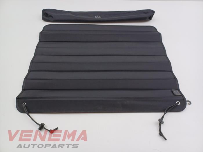 Couverture pare-chocs arrière d'un Mercedes E-Klasse (NVT), 3 mois de garantie, Utilisé, -, -