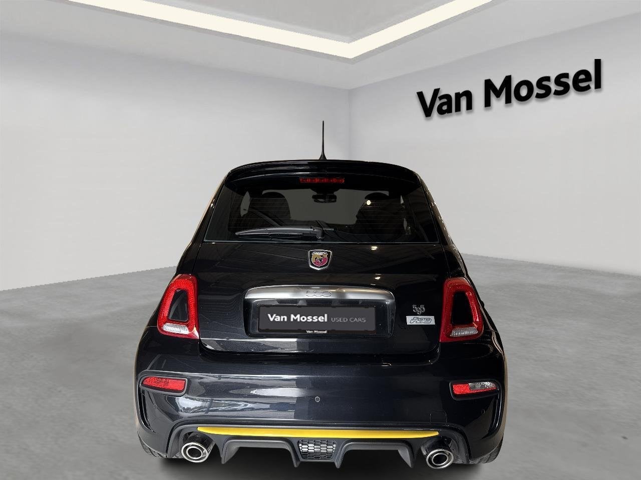 Abarth 500 1.4 T-Jet 595 118kW Pista, Autos, Achat, 139 g/km, Euro 6, Entreprise
