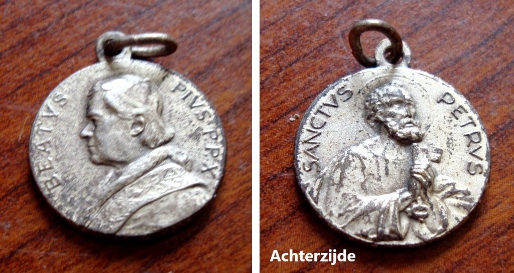 Pausenmedaille Beatus Pius X (1903-1914) en Petrus, Verzamelen, Religie, Ophalen of Verzenden, Gebruikt, Overige typen, Christendom | Katholiek