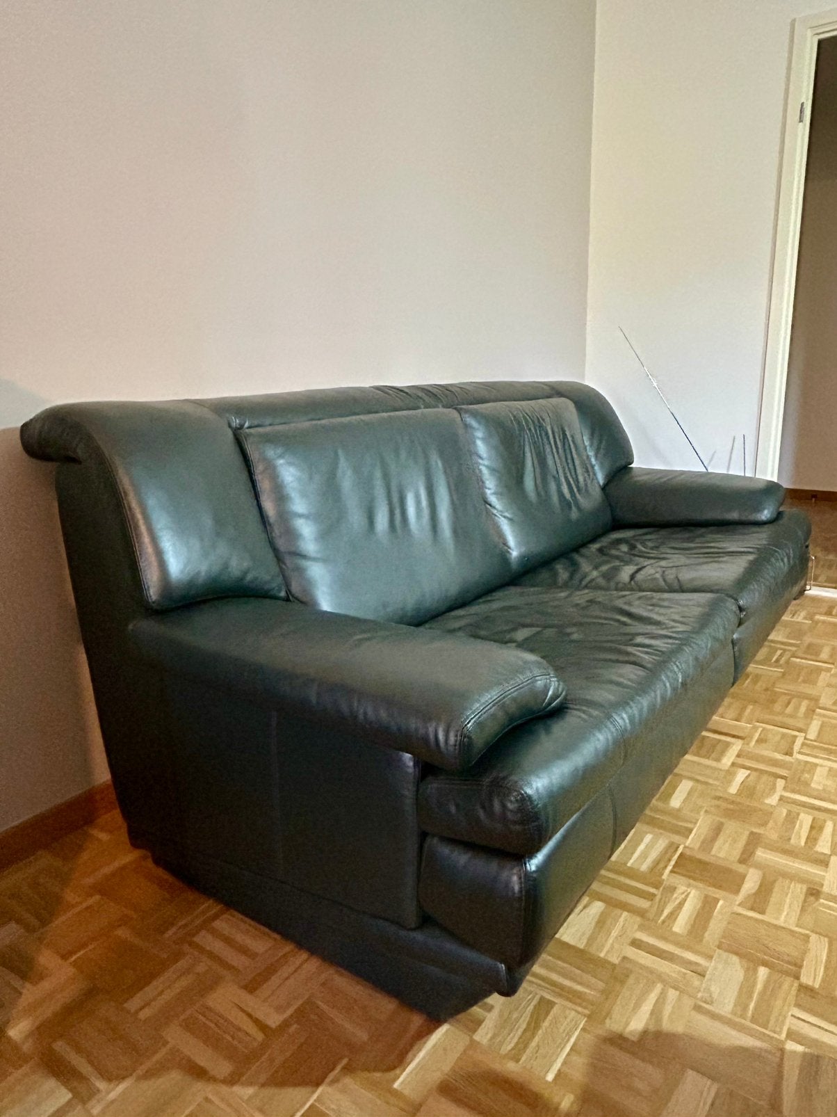 Fauteuils en cuire vert foncé 1+1 Gratuit, Maison & Meubles, Enlèvement, Utilisé, Trois personnes, Cuir