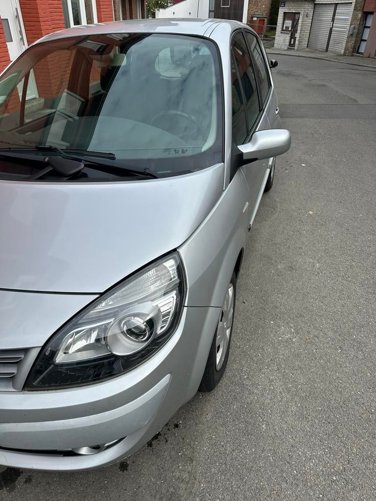 Voiture a vendre, Autos, Renault, Argent ou Gris, Achat, Boîte manuelle, 5 portes