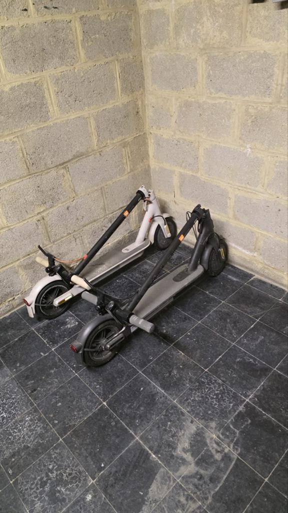 Lot de 2 trottinettes xiaomi, Vélos & Vélomoteurs, Trottinettes, Enlèvement
