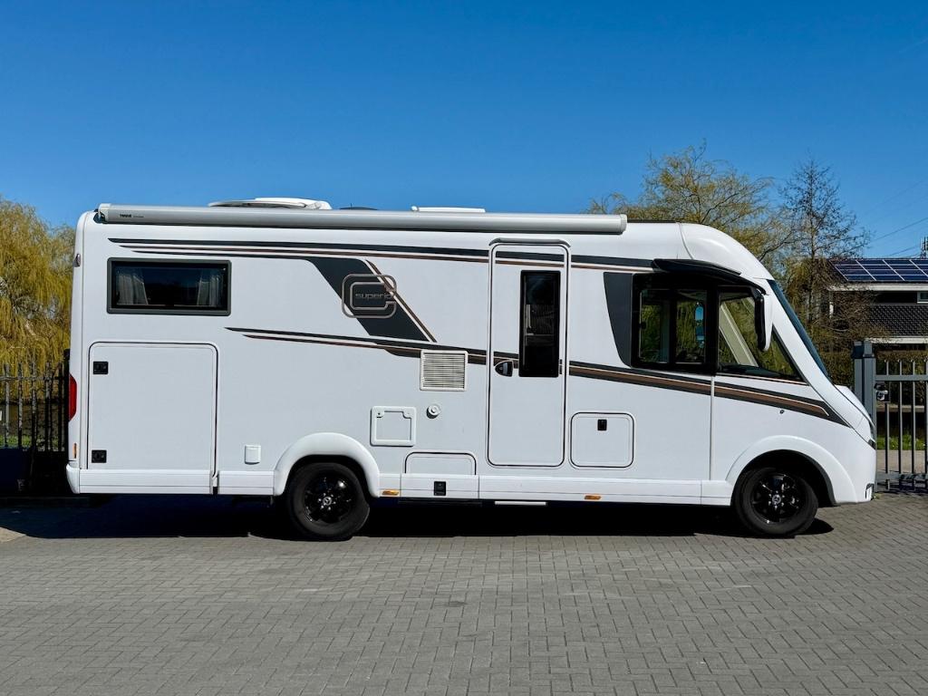 Carthago I 145 RB LE | Mercedes | Lithium | Levelsys | Nwst!, Caravanes & Camping, Camping-cars, Jusqu'à 4, Intégral, Douche, 7 à 8 mètres
