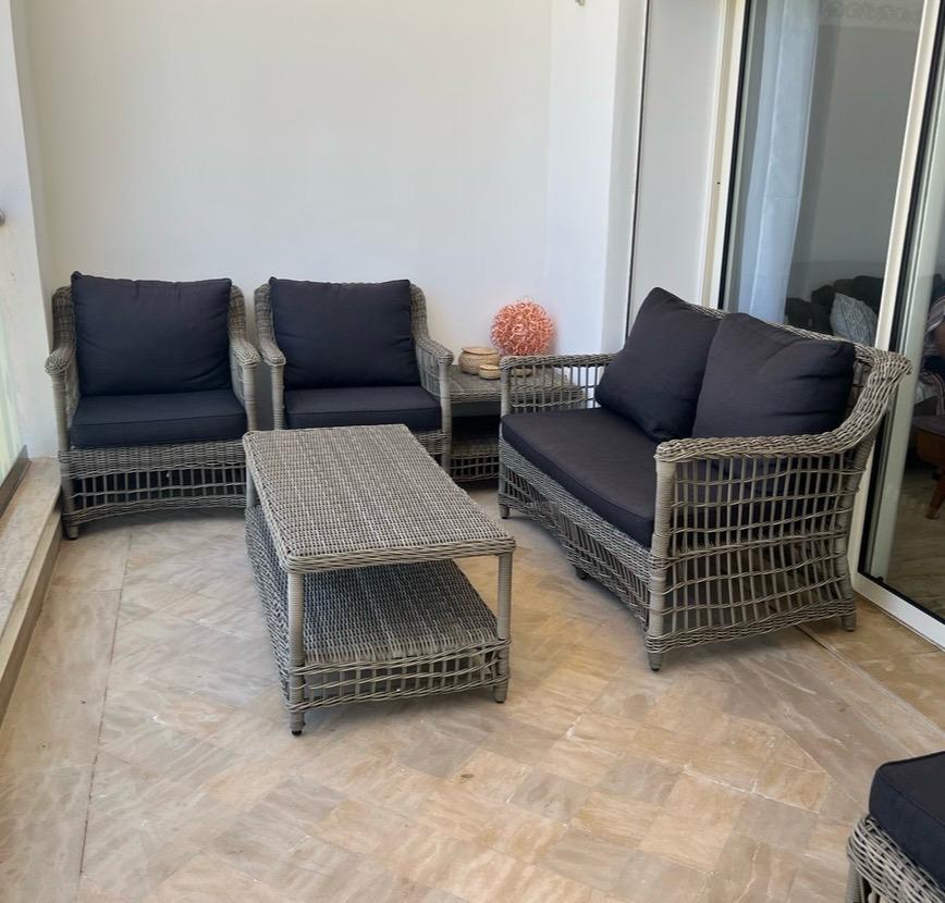 Loungeset GLASGOW,echte riet.nieuwprijs €1399(kussens nieuw), Rotin, Comme neuf, Enlèvement, Table d'appoint