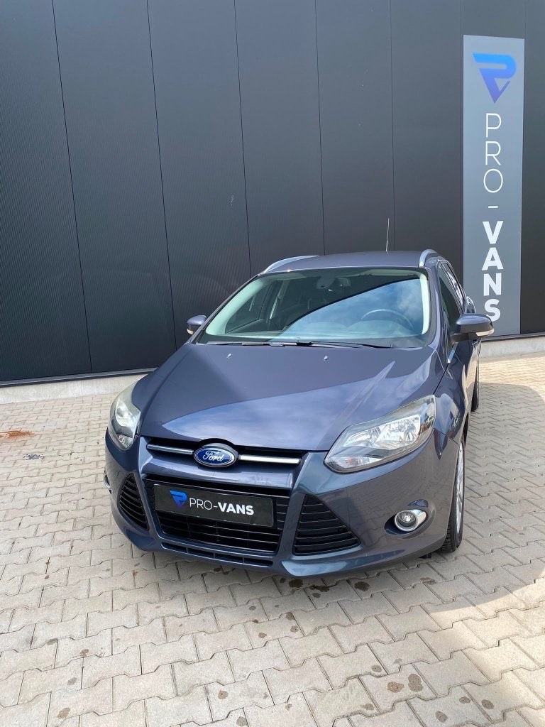 Ford Focus Wagon Titanium|Navigatie|Trekhaak|Cruise|Airco, Autos, Focus, Achat, 998 cm³, Entreprise