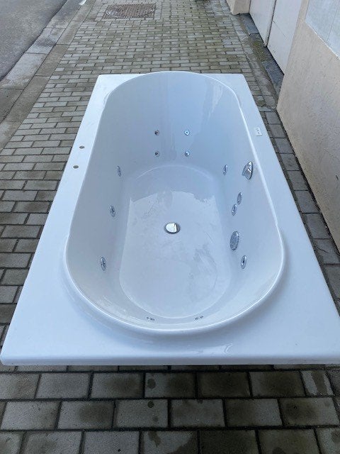 baignoire double dos avec hydromassage et éclairage, Huis en Inrichting, Ophalen, Zo goed als nieuw