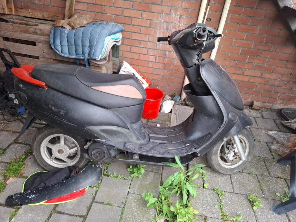 Scooter, Enlèvement