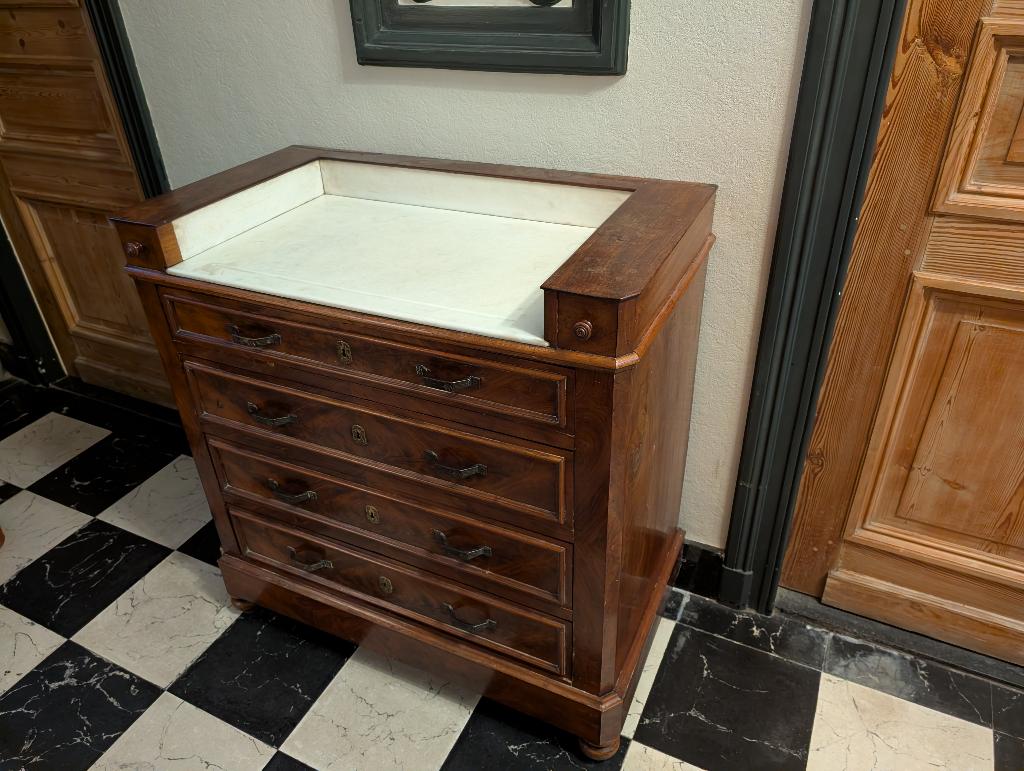 Commode / ladekast, Ophalen