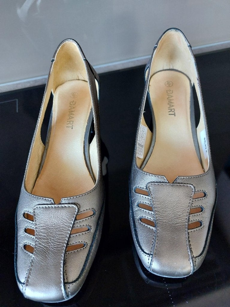 Damart, damesschoen in leer, pump, kleur brons, maat 37, Ophalen, Pumps, Overige kleuren, Damart