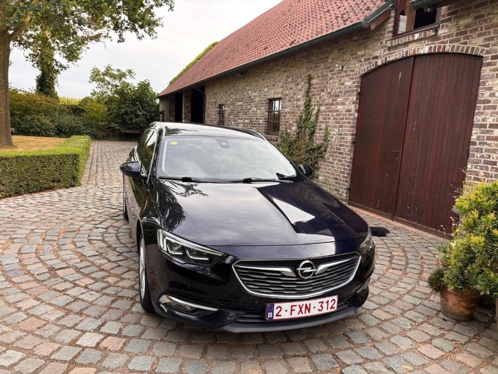 Opel Insignia Sports Tourer, Euro 6, Boîte manuelle, 5 portes, Particulier