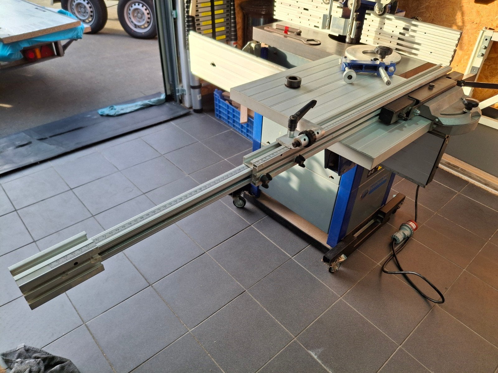 Toupie 380v, Ophalen