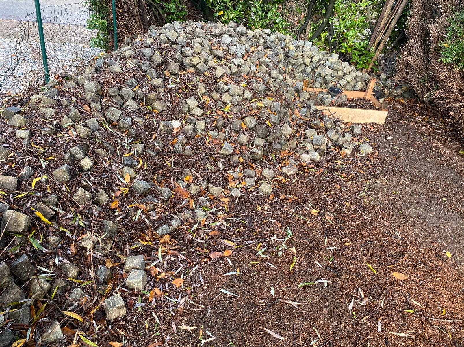 +-50m2 kinderkopjes af te halen, Tuin en Terras, Ophalen, Gebruikt