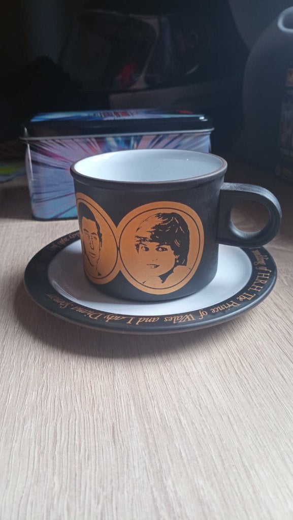 Tasse Commémoration mariage Princesse Diana 1981, Enlèvement ou Envoi