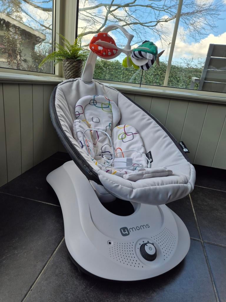4moms MamaRoo 4, Kinderen en Baby's, Wipstoeltjes, Zo goed als nieuw, Ophalen