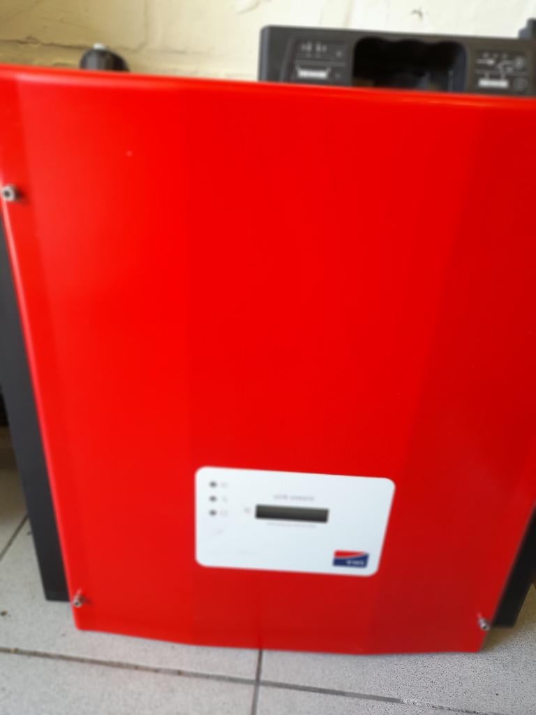 Omvormer, Doe-het-zelf en Bouw, Zonnepanelen en Toebehoren, Ophalen, Gebruikt, Collector