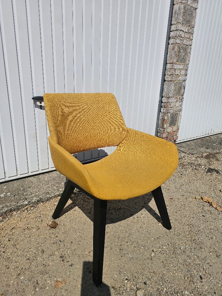 Prostoria Leunstoel Monnik design fauteuil, Huis en Inrichting, Fauteuils, Zo goed als nieuw, Hout, Stof, 50 tot 75 cm, Minder dan 75 cm