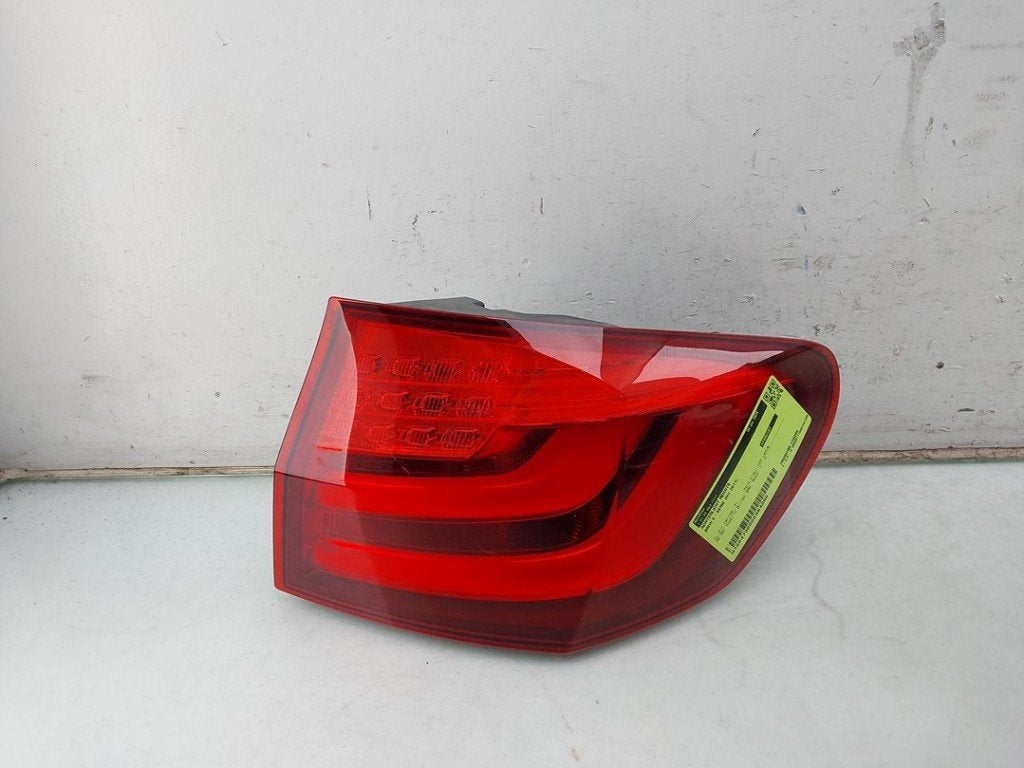 ACHTERLICHT RECHTS 5 serie Touring (F11) (|63217203234|), Auto-onderdelen, Gebruikt, BMW, Petuelring 130
80809  München, DE, Bayerische Motoren Werke AG