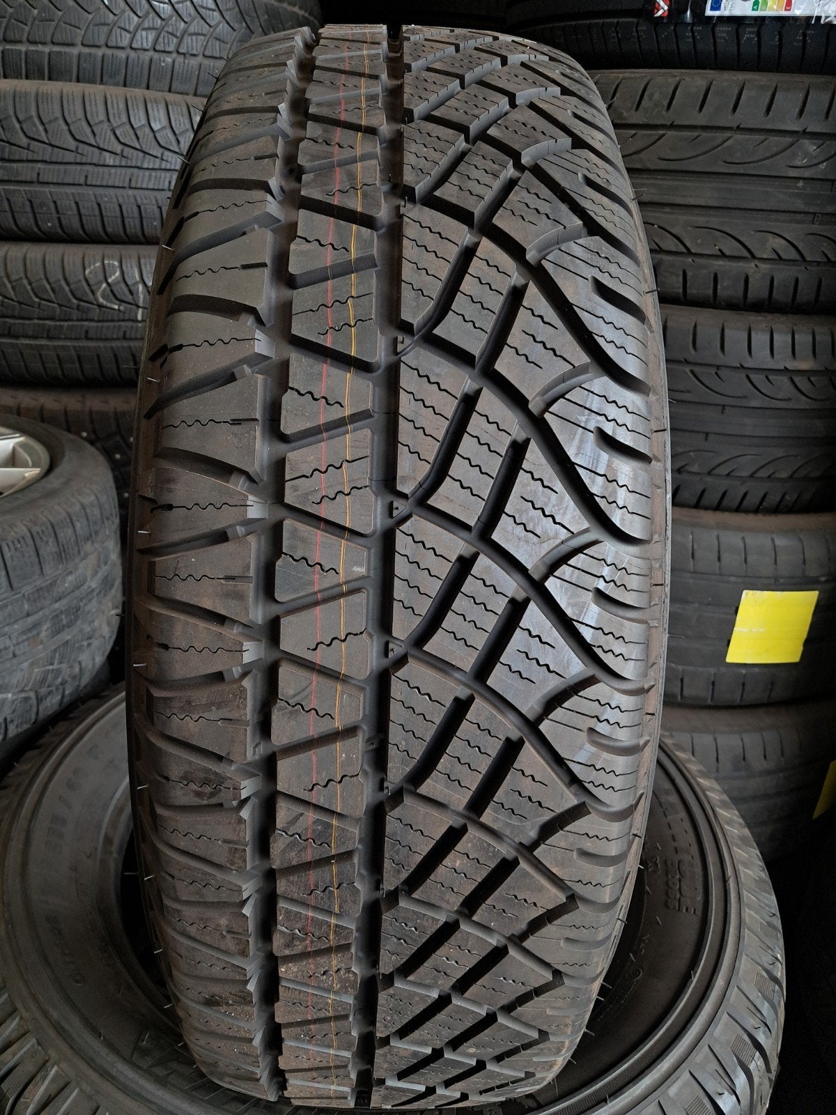 2356018 235/60/18 235/60r18 Nouvelle démo Michelin, Enlèvement