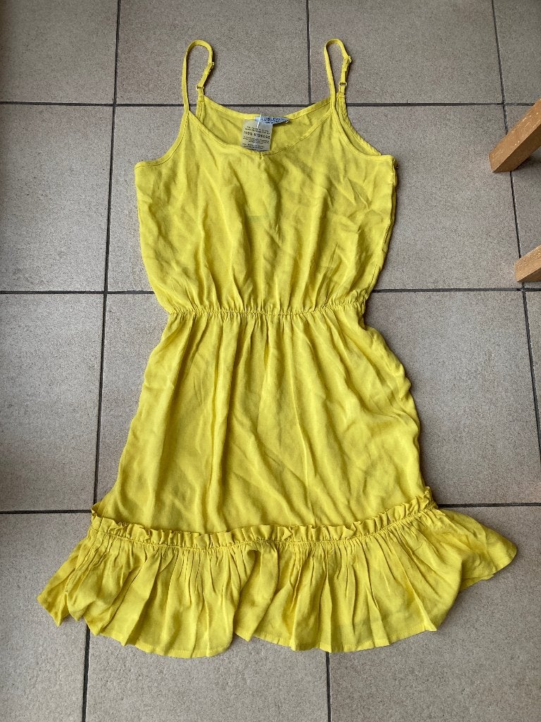 Nieuwe Gele jurk - Maat S / M, Kleding | Dames, Jurken, Ophalen of Verzenden, Nieuw, Maat 36 (S)