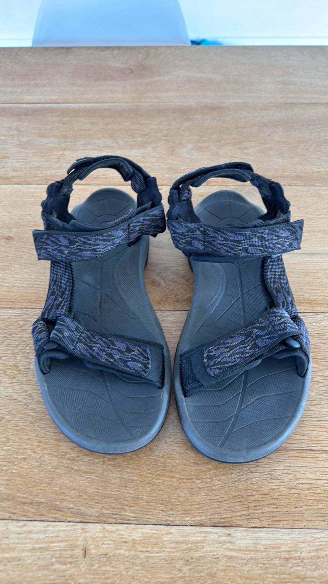 Teva sandalen maat 40,5 - amper gedragen, Enlèvement, Comme neuf