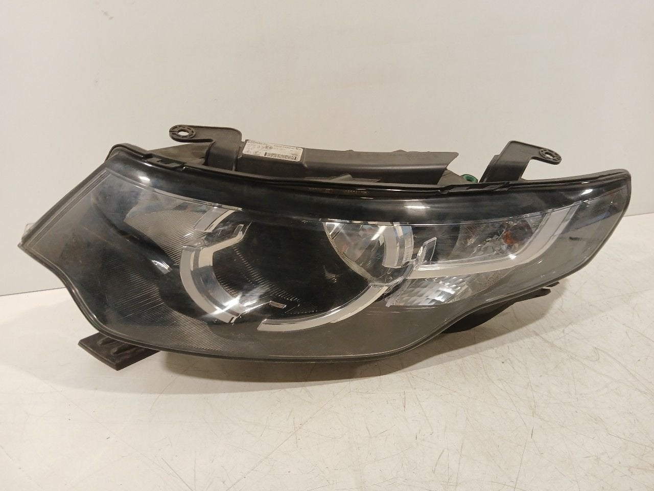 Koplamp links Land Rover Discovery, Onderdelen@venauto.nl, Van der Ven Autorecycling B.V., Ettenseweg 76, 4706 PB Roosendaal, The Netherlands