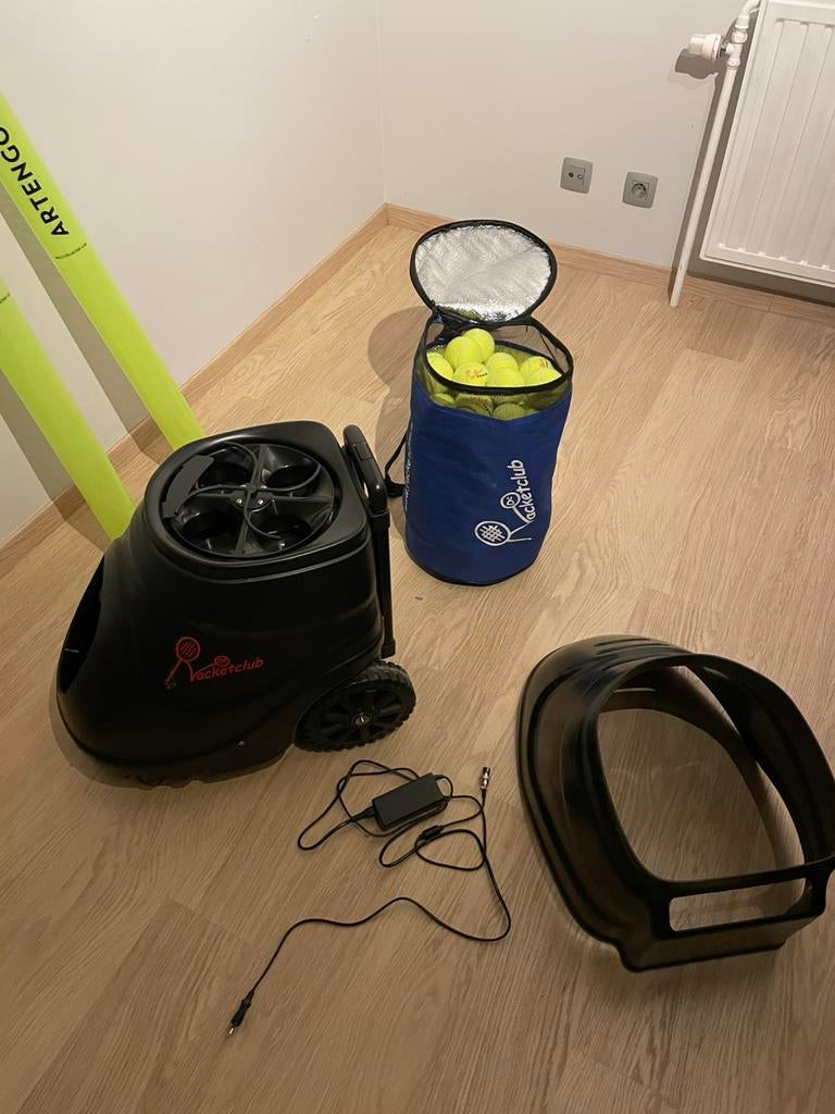 Professionele padel ballenmachine, Enlèvement, Comme neuf, Balles de padel