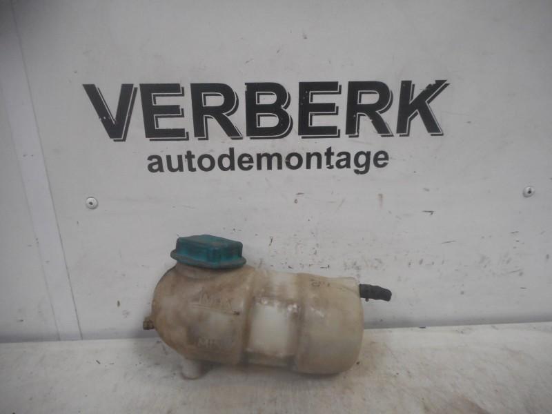 KOELVLOEISTOF RESERVOIR Volvo 740 Estate (1276040), Auto-onderdelen, Gebruikt, Volvo