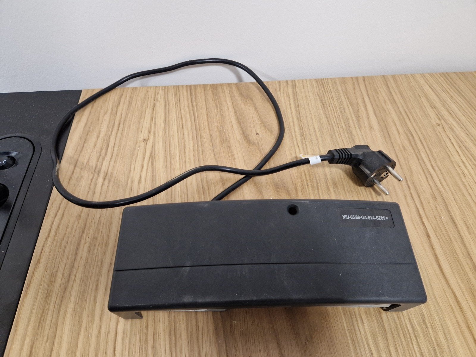 Amplificateur répartiteur coaxial CommScope NIU Telenet, Ophalen of Verzenden