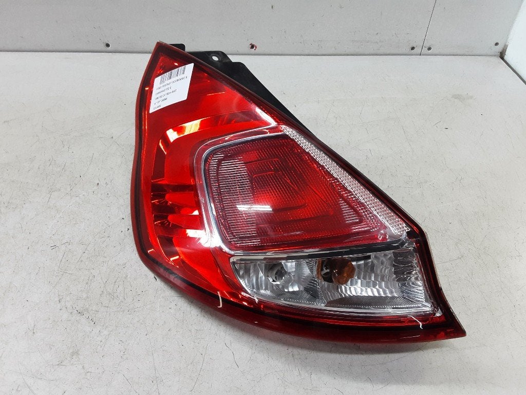 ACHTERLICHT LINKS Ford Fiesta 6 (JA8) (C1BB-14405-A), Gebruikt, Mevr. I. Hauben, Ford, Rue de l'Espoir 34 34
4030  GRIVEGNÉE, BE