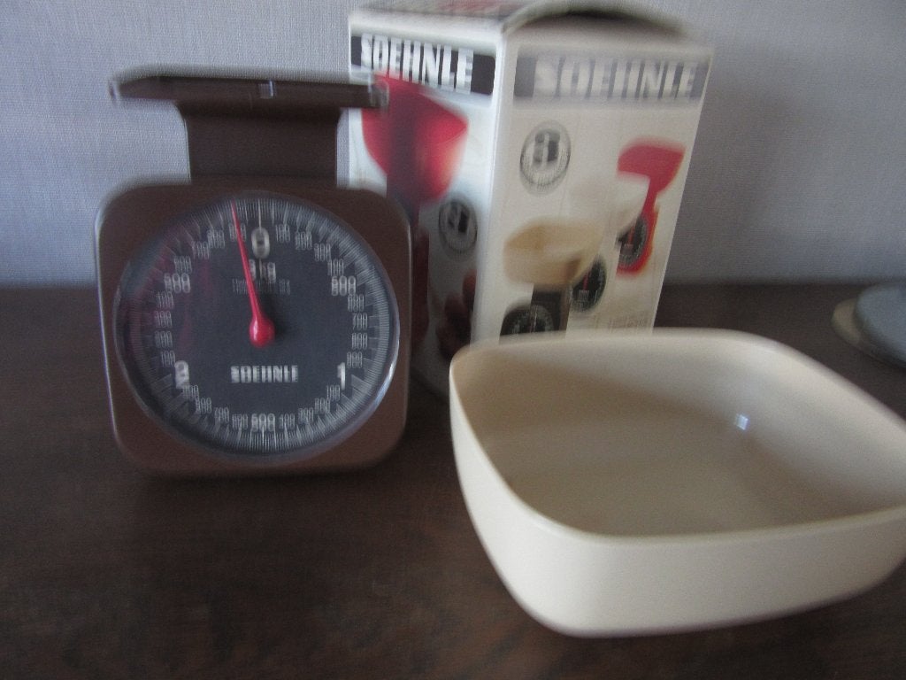 Keuken weegschaal/ kersenontpitter/ grote deegrol/, Ophalen of Verzenden, Keukenweegschaal