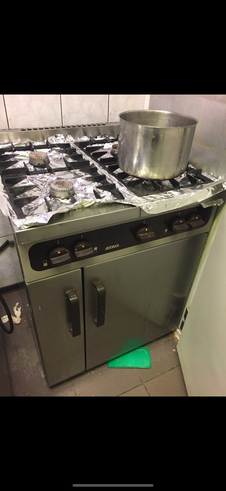 Industriële gasvuur/ oven, Ophalen, Gebruikt, 4 kookzones, Gas