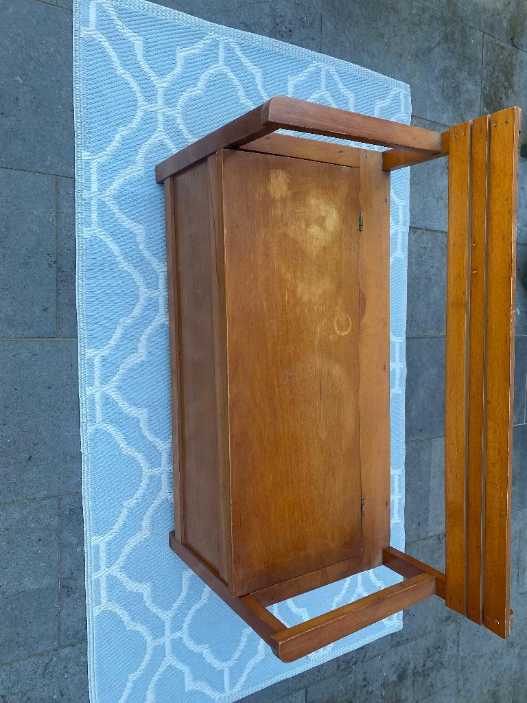 Meubles anciens divers : banc , meubles en rotin …, Enlèvement