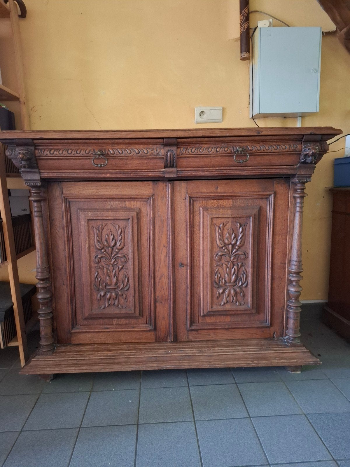Buffet à vendre, Enlèvement