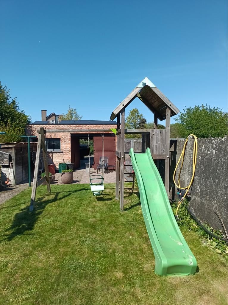 Speelhuisje met schommel en glijbaan, Ophalen, Schommel