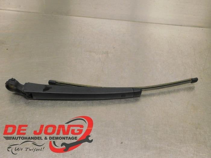 Bras essuie-glace arrière d'un Skoda Fabia, Autos : Pièces & Accessoires, Vitres & Accessoires, Skoda, Utilisé, 3 mois de garantie