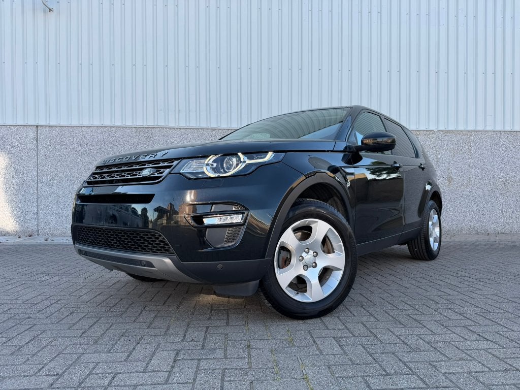 ENKEL VERKOOP AAN HANDELAAR - Land Rover Discovery Sport, Auto's, Land Rover, Voorwielaandrijving, 1800 kg, Zwart, Leder