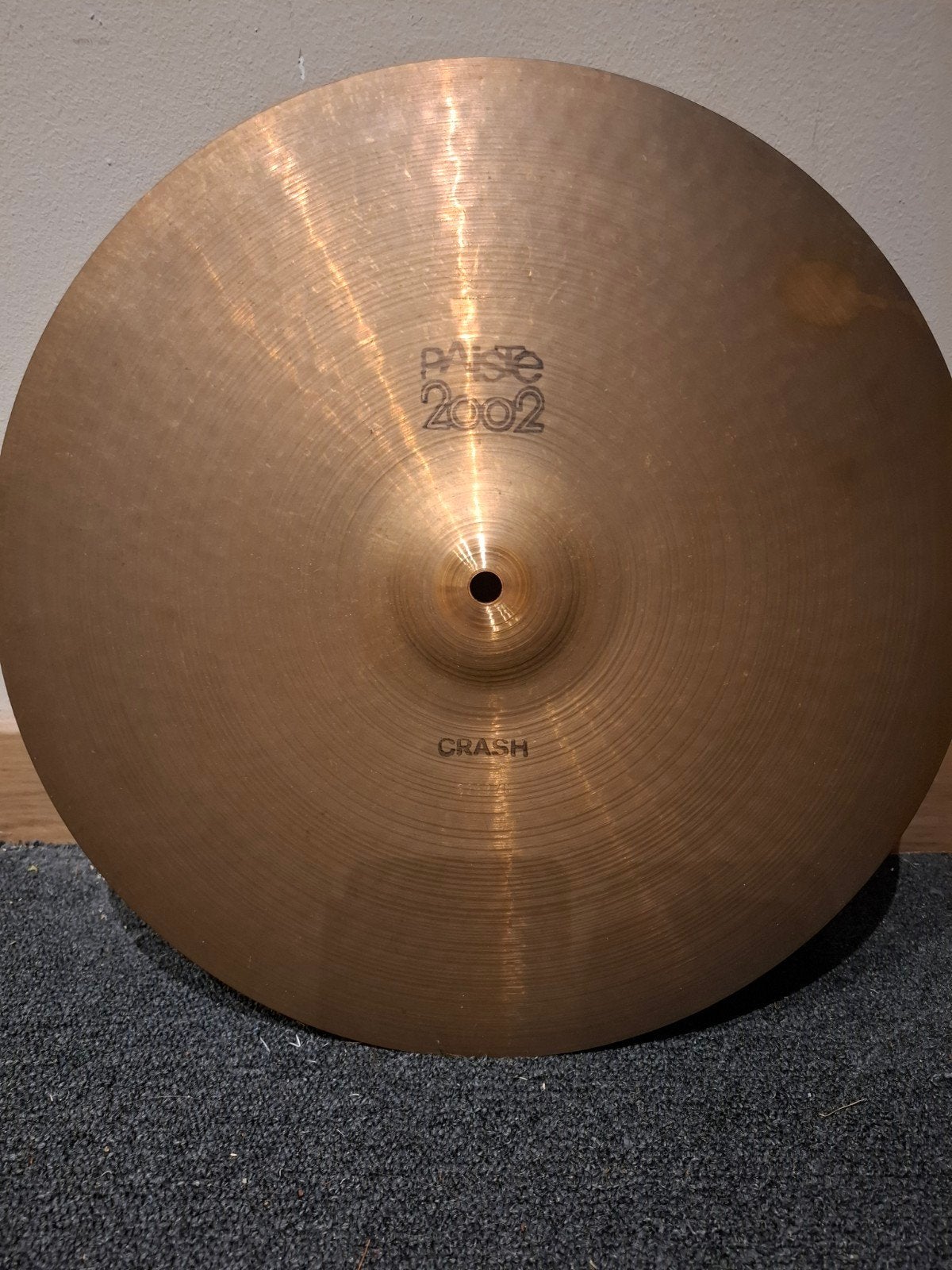 Paiste 2002 black label 16 pouces vintage crash pour batteri, Enlèvement ou Envoi, Comme neuf