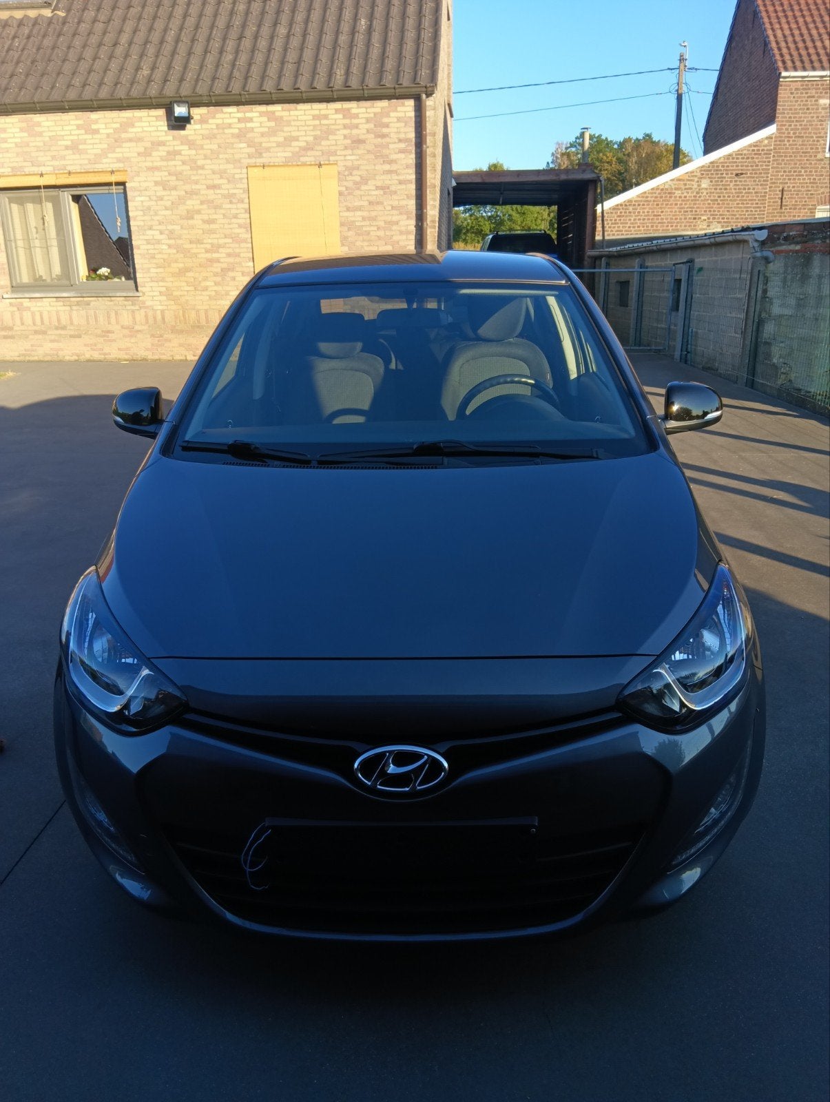 Hyundai i20 eerste eigenaar, Autos, Hyundai, Argent ou Gris, Achat, Boîte manuelle, Noir