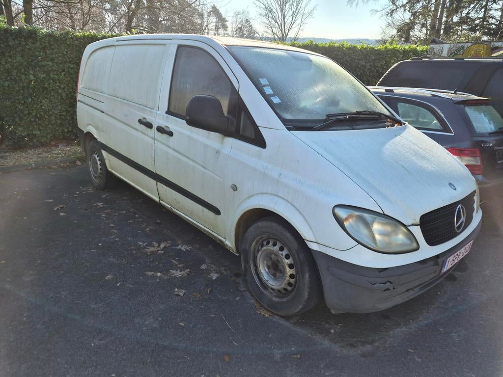 Mercedes vito pour pieces moteur cassé vendu complet, Enlèvement