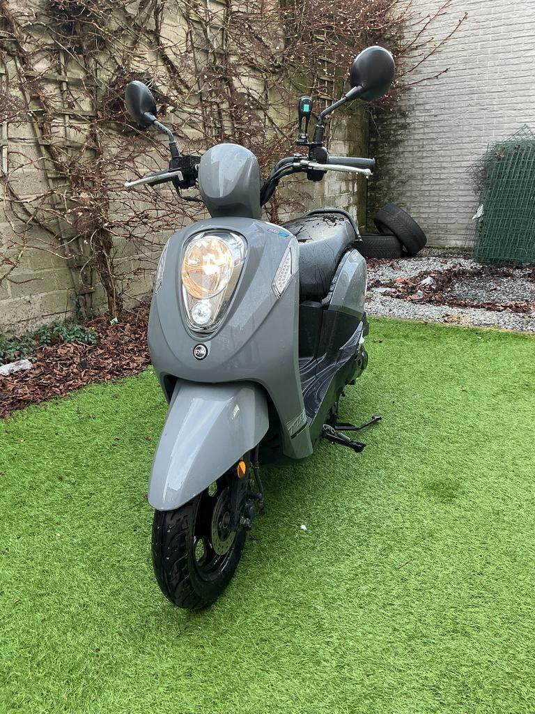 Sym mio 50cc a klasse, Ophalen, Zo goed als nieuw, Mio